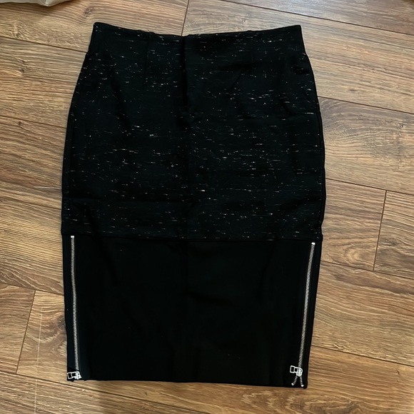 ARITZIA BUNDLE 12 ITEMS - Picture 5 of 13